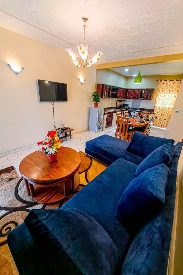 Peace Of Mind Suites เอนเทบเบ้ ภายนอก รูปภาพ